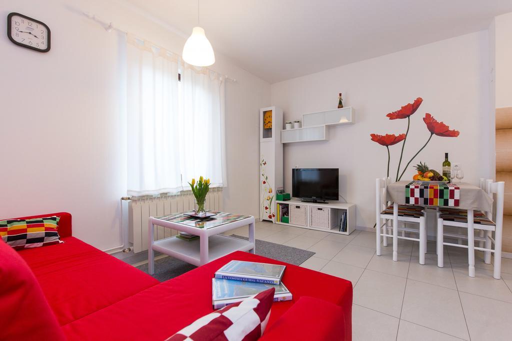 Home Away From Home With A Heated Pool Punat Exterior foto